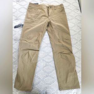 New KUHL pants. Size 32x30.